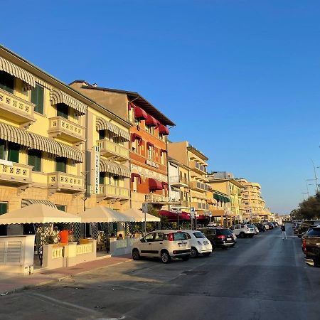 Hotel Valdinievole Lido di Camaiore Exterior foto